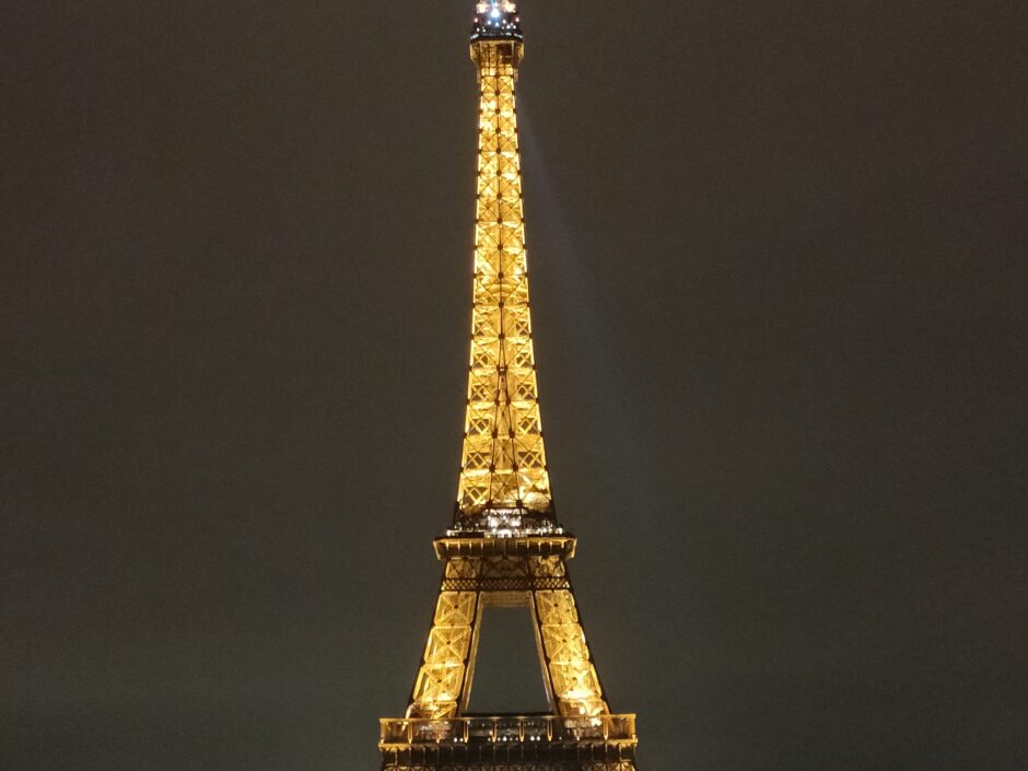 エッフェル塔の夜景